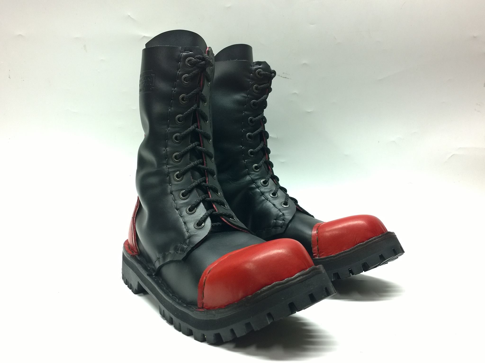 Cockney boots black & red