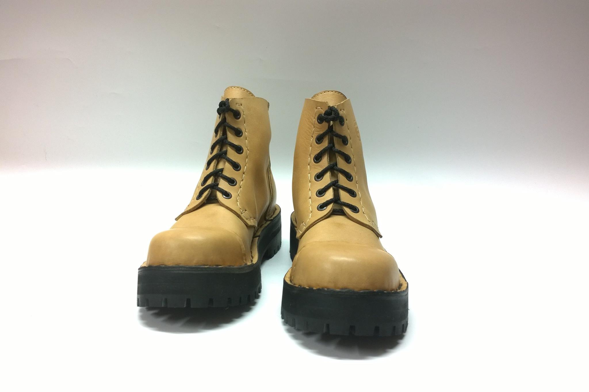 Cockney boots natural leather